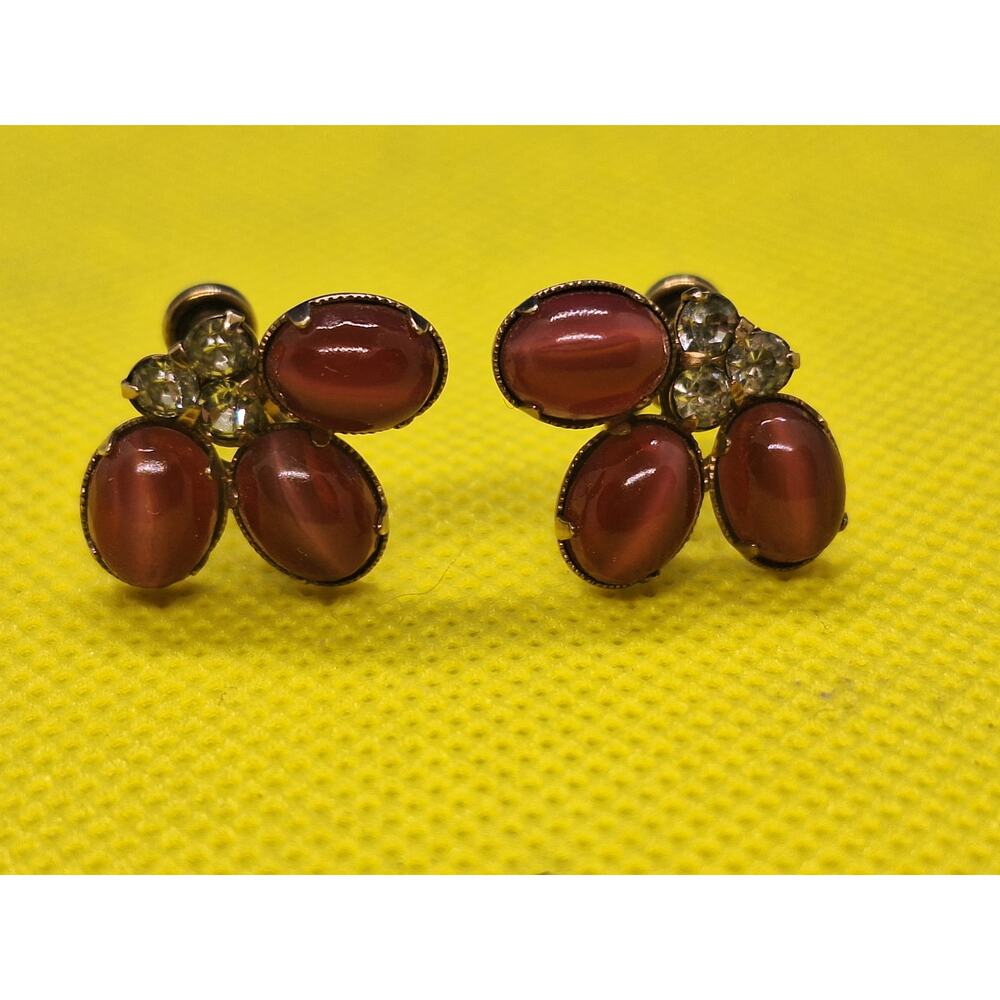 Amco 14kgf cats eye screwback earrings excellent estate find
